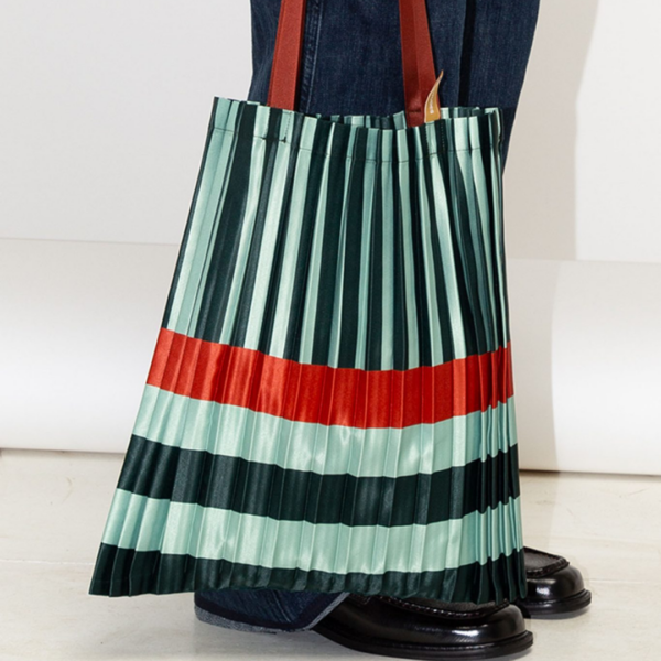 Borsa plissettata tote by Multitudes - Image 4