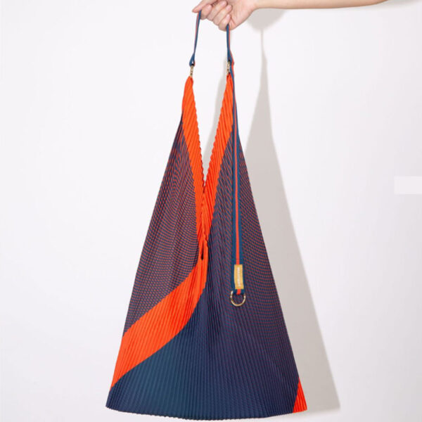 Borsa plissettata modello Y by Multitudes - Image 5